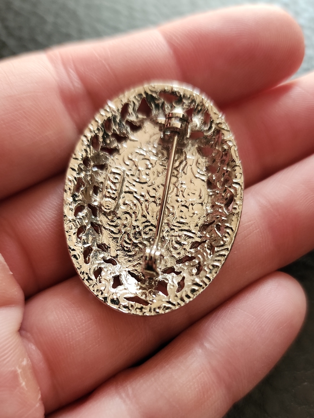 1928 Brooch - Picture 6 of 7